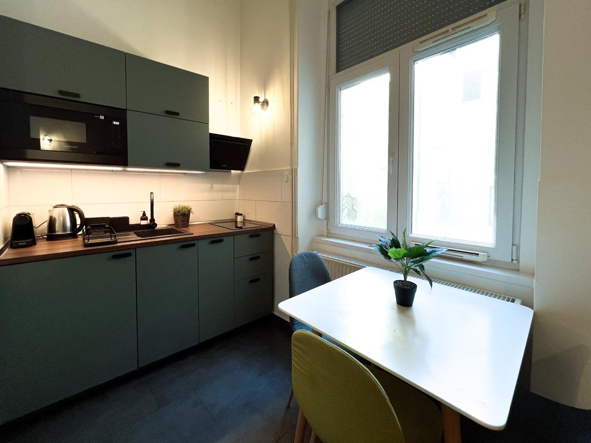Rainbow Dream Apartment Будапеща Екстериор снимка